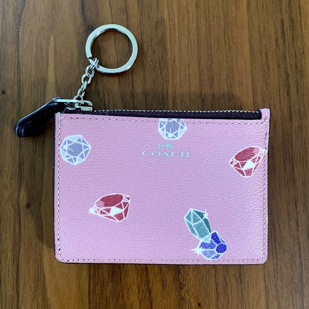CoachX Disney 
Snow White 💎🍎👸🏻Pink Gem Print Leather Key Card Holder